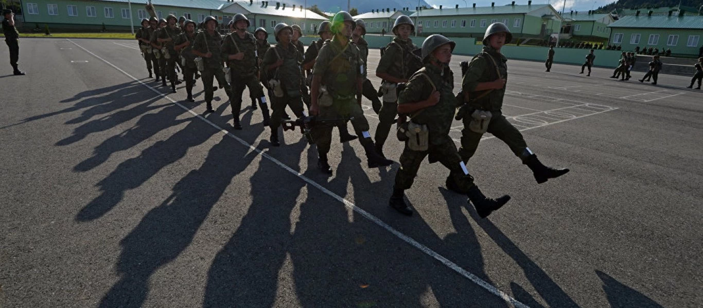 ΕΚΤΑΚΤΟ: 8 νεκροί σε ρωσική στρατιωτική βάση - Στρατιώτης άνοιξε πυρ